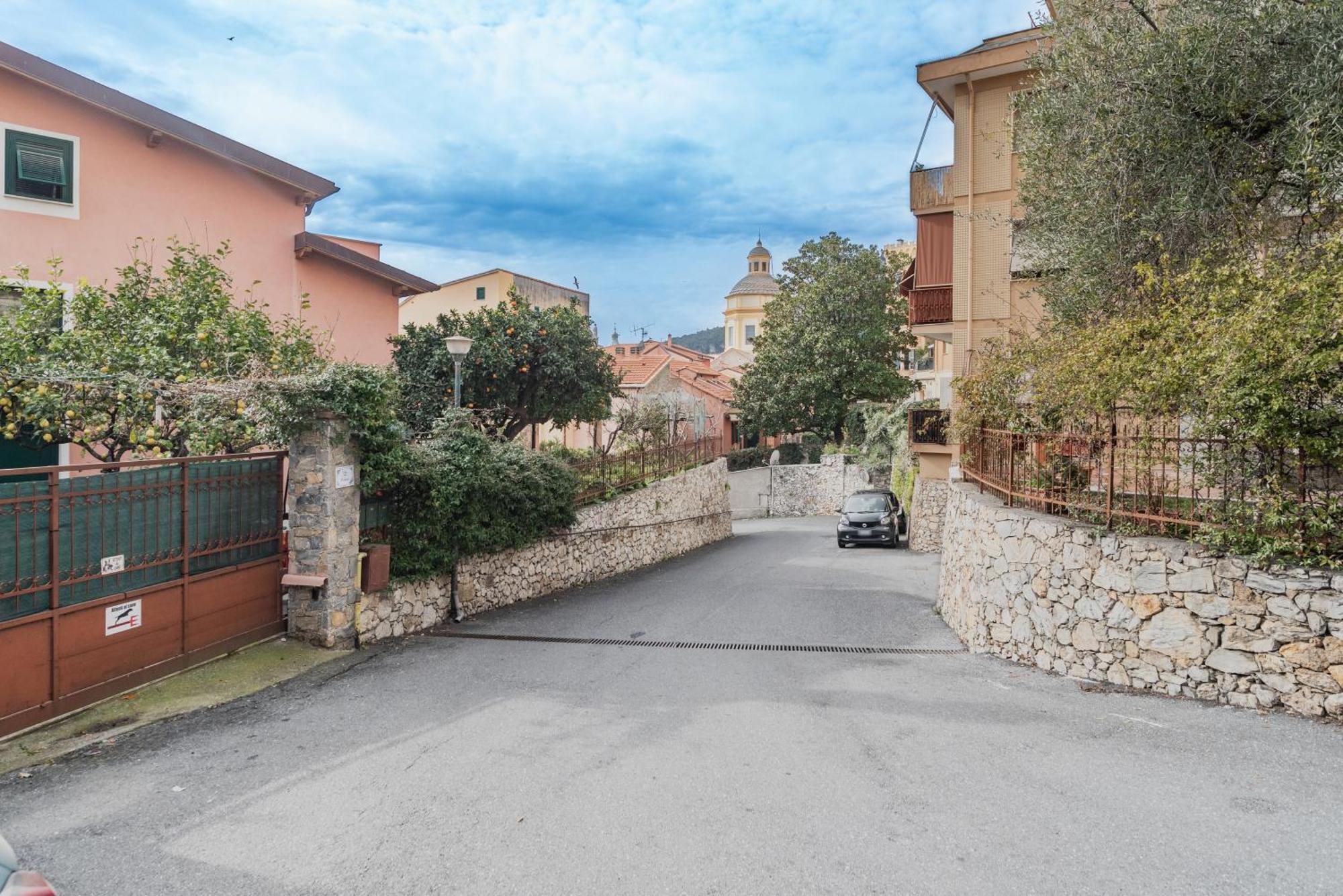 Rivierarent Bettina Holiday Finale Ligure Extérieur photo